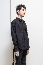 KHÔL - Handmade cotton shirt with lace details, rose brooch and cuff pearls