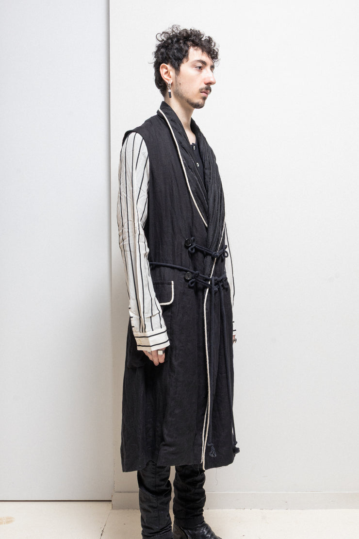 ANN DEMEULEMEESTER - SS19 Long vest with contrast piping, collar embroideries and rope straps (runway)