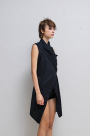 ANN DEMEULEMEESTER - FW09 Sleeveless cotton dress with triple buttoning