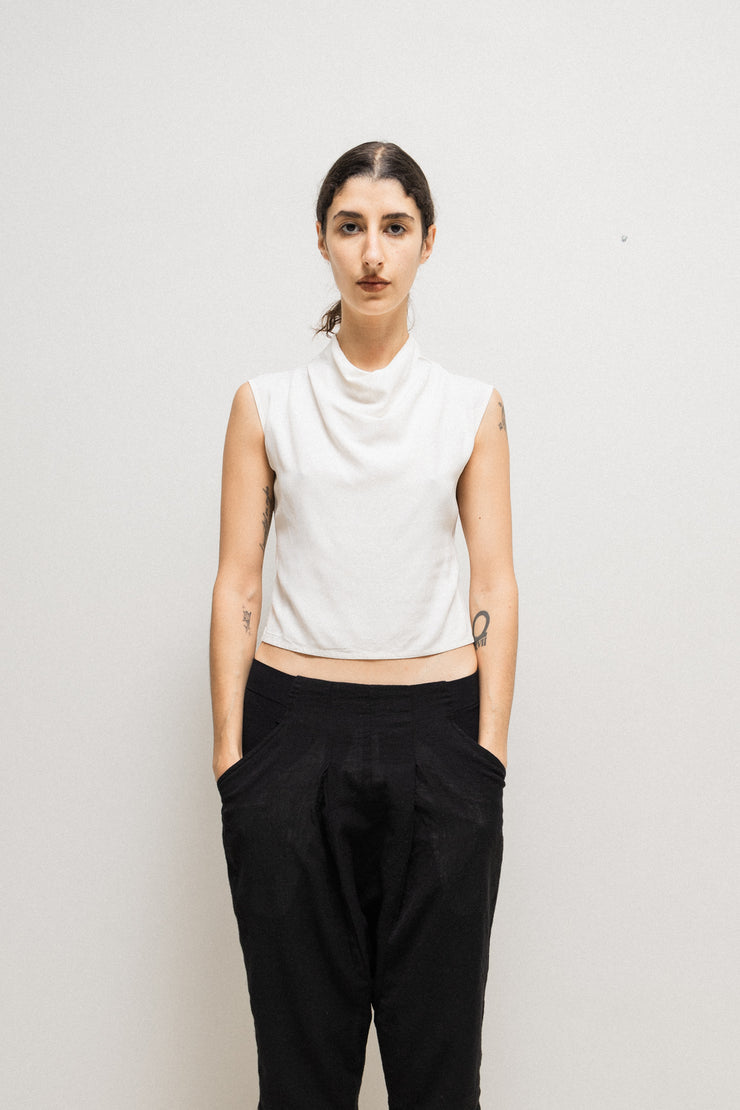 ANN DEMEULEMEESTER - FW95 Sleeveless white top with cowl neck