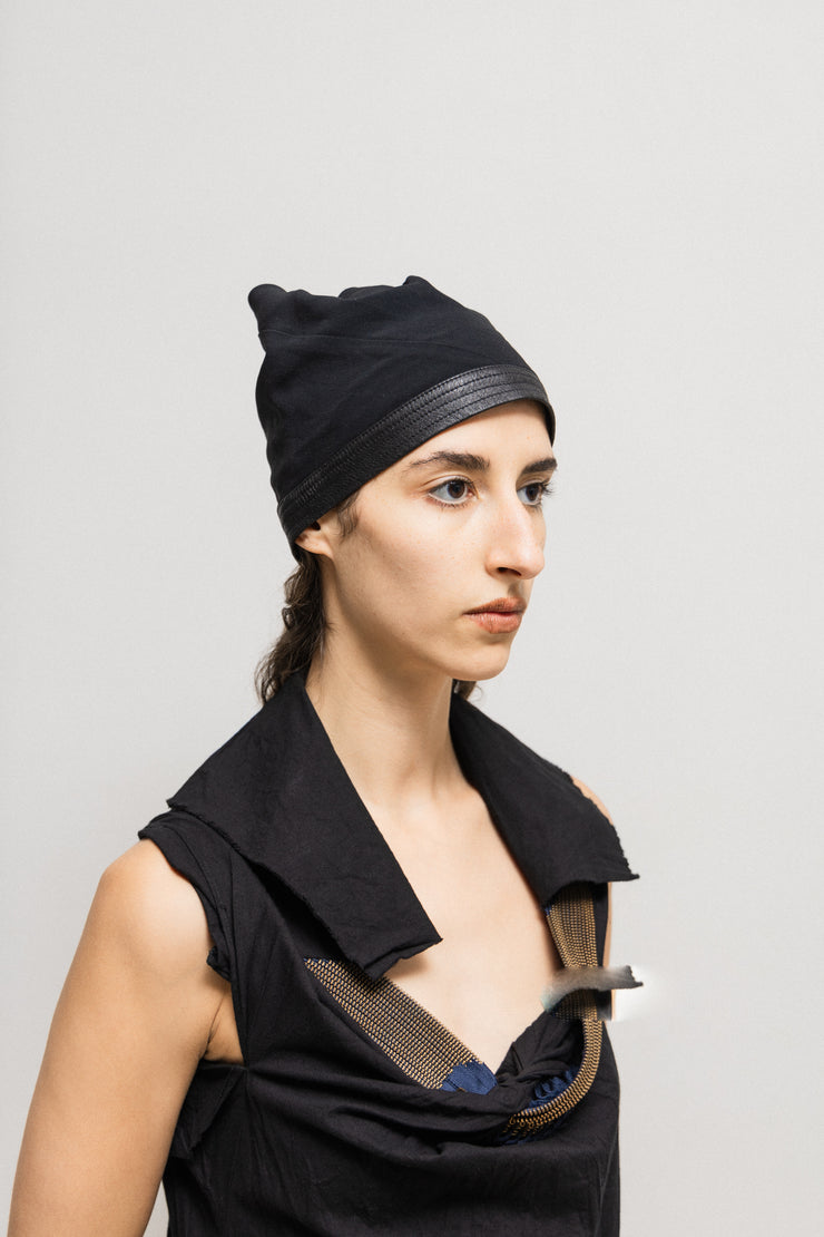 RICK OWENS - SS09 « STRUTTER » Lamb leather trimmed nun hat (short)