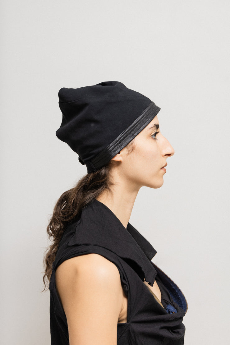 RICK OWENS - SS09 « STRUTTER » Lamb leather trimmed nun hat (short)