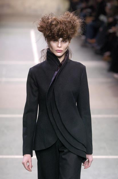 YOHJI YAMAMOTO - FW05 Wool jacket with layered edges forming petals (runway)