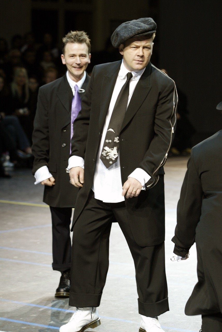 YOHJI YAMAMOTO POUR HOMME - FW04 Mt Fuji embroidered tie – L