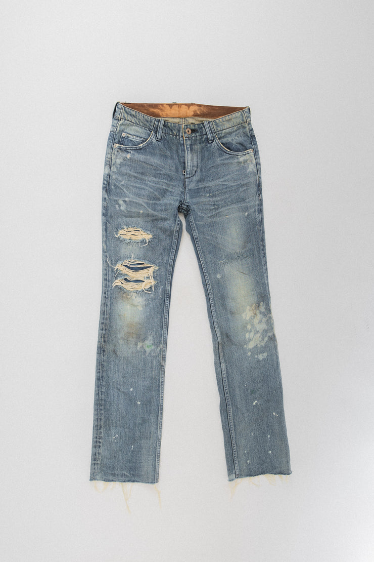 ISAMU KATAYAMA BACKLASH Trashed jeans with leather patches – L'OBSCUR