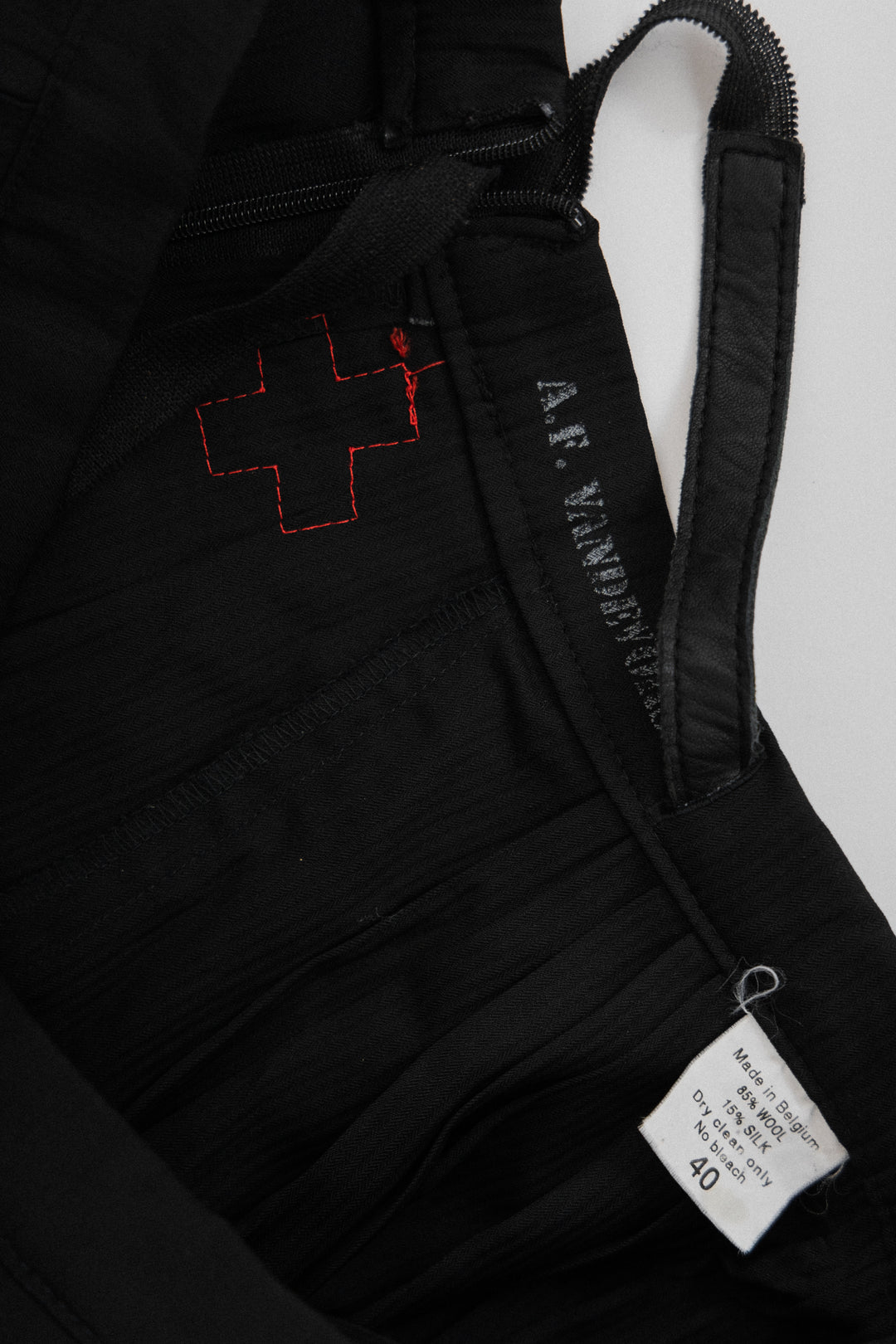 A.F VANDEVORST - SS06 Pleated skirt with side straps – L'OBSCUR