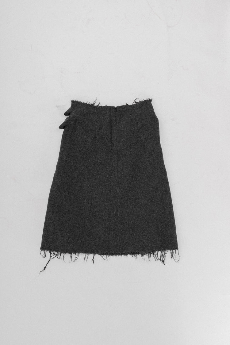 JUNYA WATANABE - FW03 Distressed grey bow skirt (runway) – L