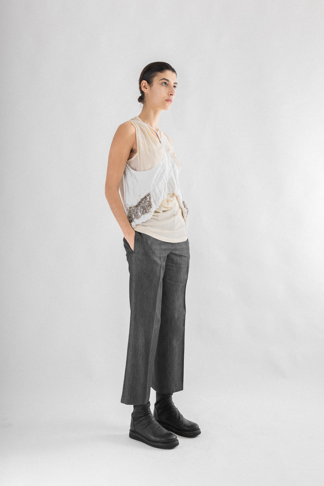 ANN DEMEULEMEESTER - SS06 White cotton vest with silver jewelry