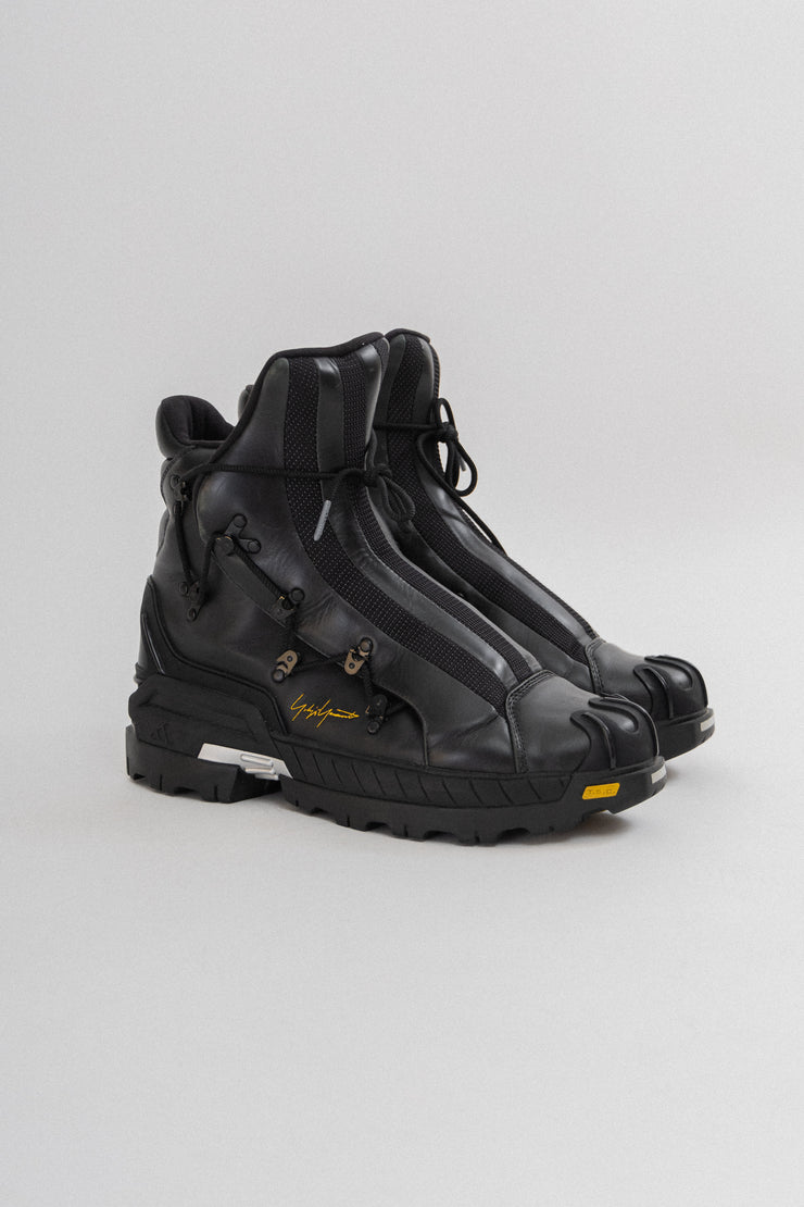 YOHJI YAMAMOTO - 2002 T.S.C Adidas snow boots
