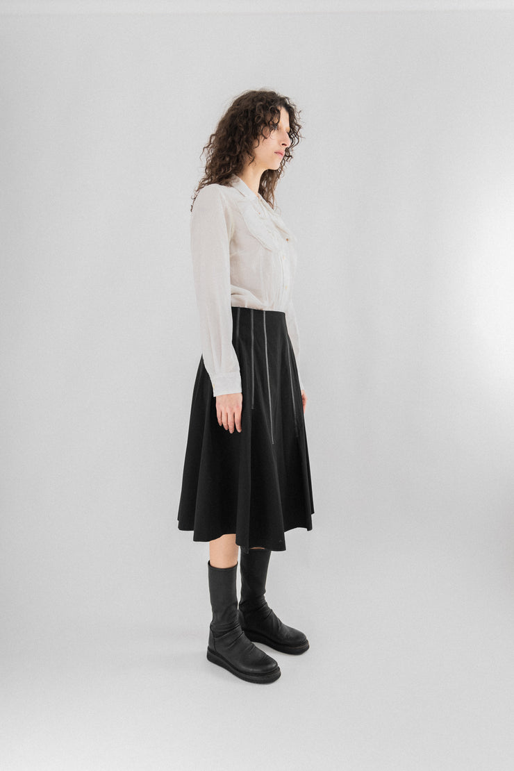 NOIR KEI NINOMIYA - FW17 Pleated skirt with faux leather straps